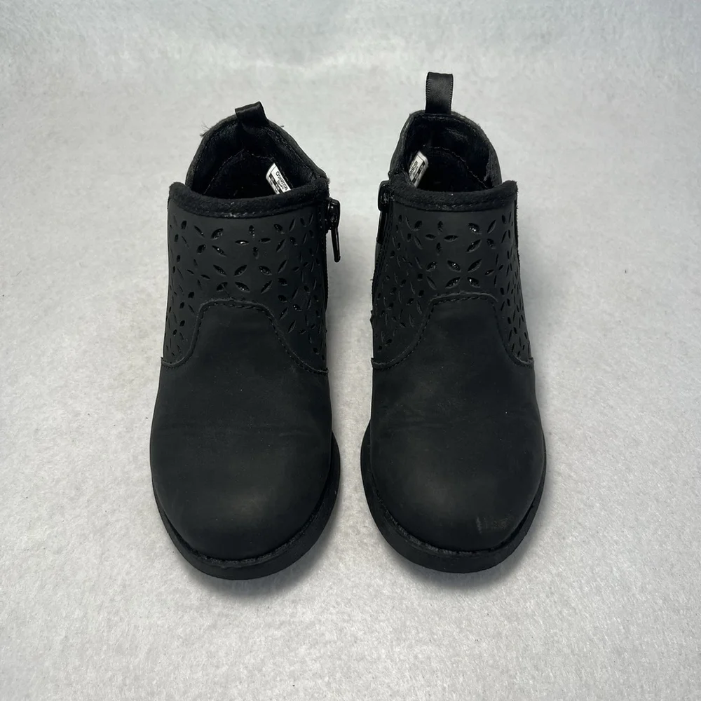 OshKosh B’Gosh Estell Toddler Girl Fashion Boots Size 8M Side Zip Black Color